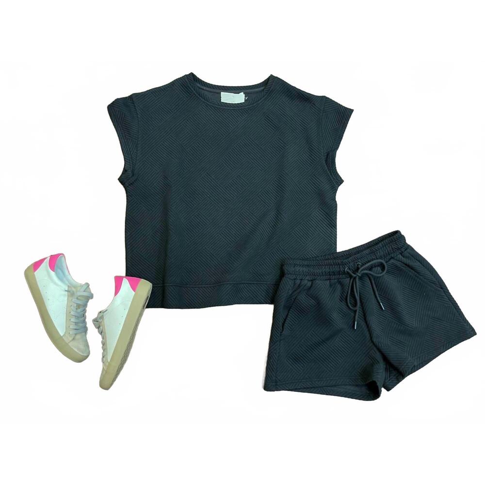 NEW SEE AND BE SEEN women's call my jet textured shorts in black